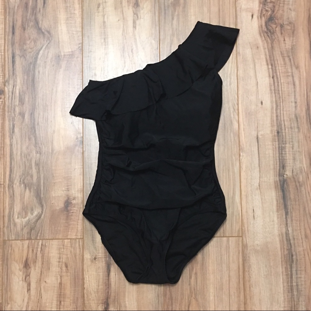 🖤 One Shoulder Swimsuit | Fits Like 2-4